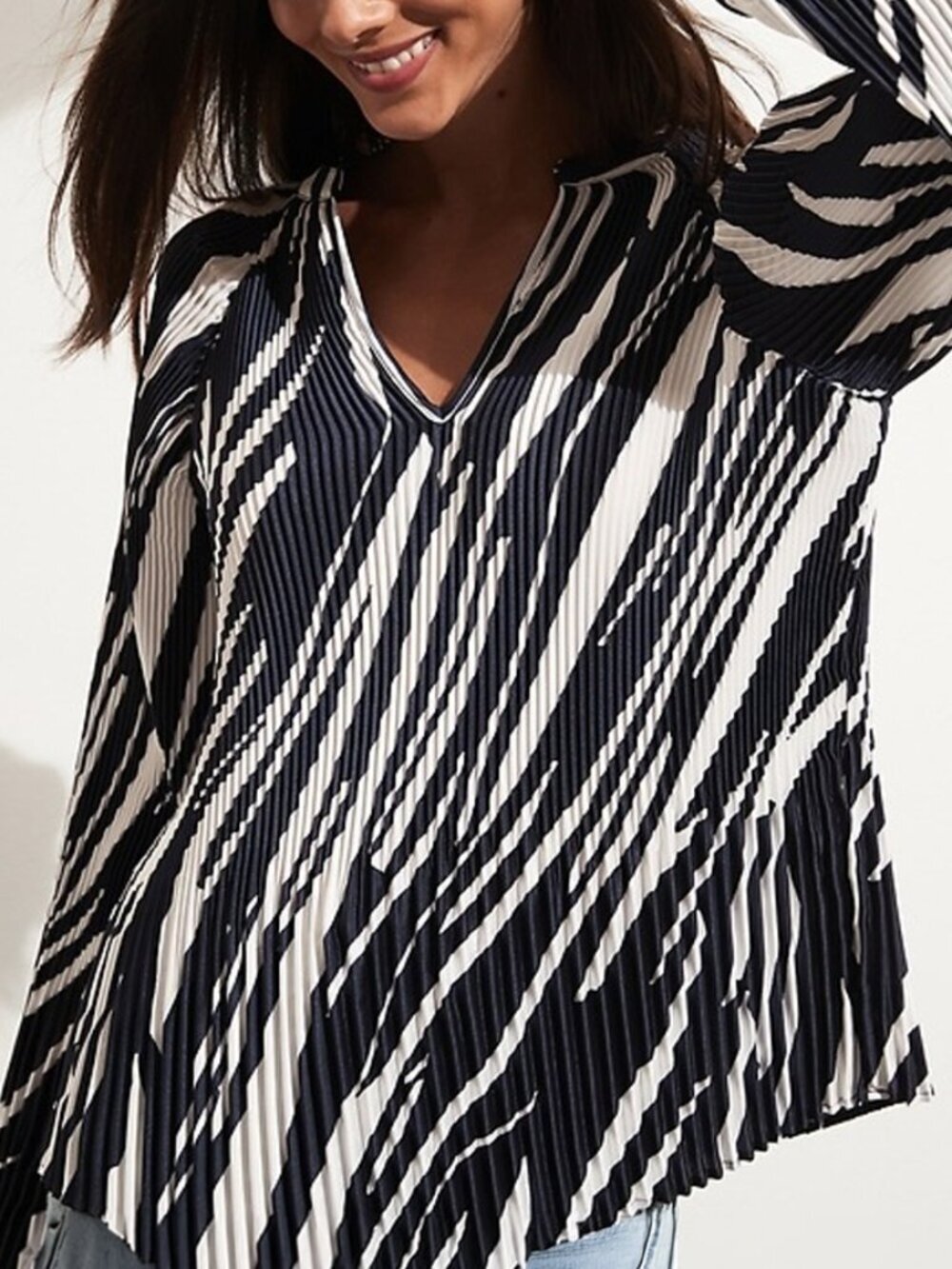 Banana Republic Zebra Print Pleated Long Sleeve Blouse NWT Size XS